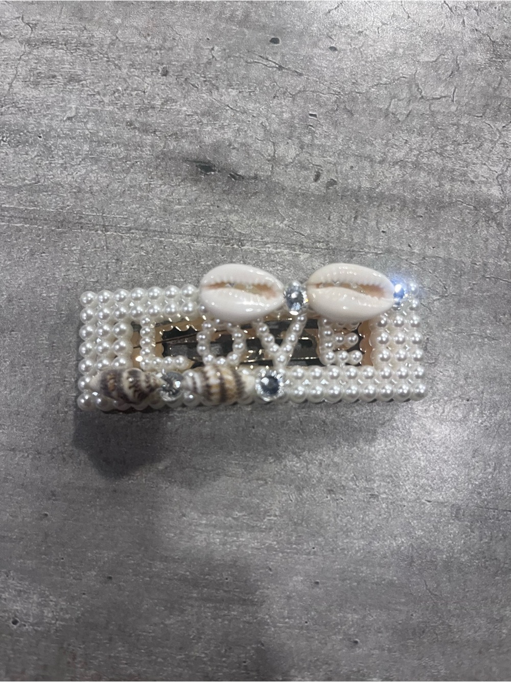 Pearl Shell Accent Hair Clip - White